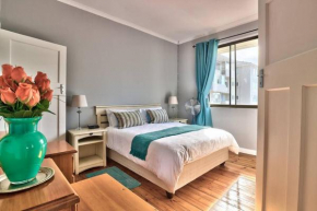 Sunny Apartment in SEA POINT right by PROMENADE